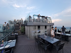 Vertigo & Moon Bar Rooftop place picture